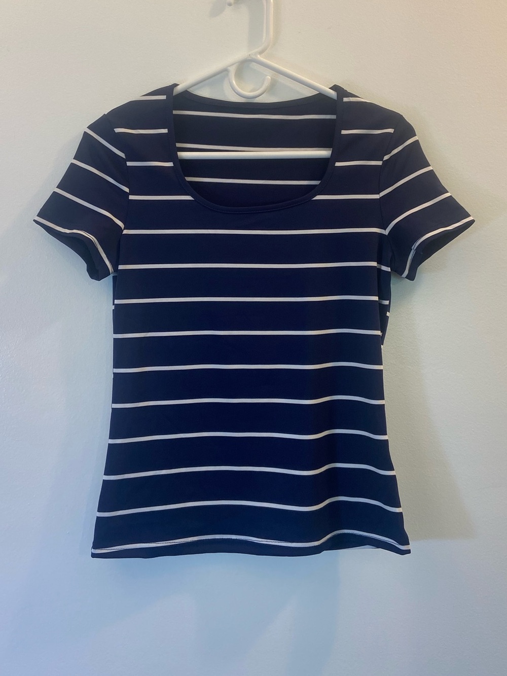 Navy and White Striped Scoop Neck Women's Top sz M